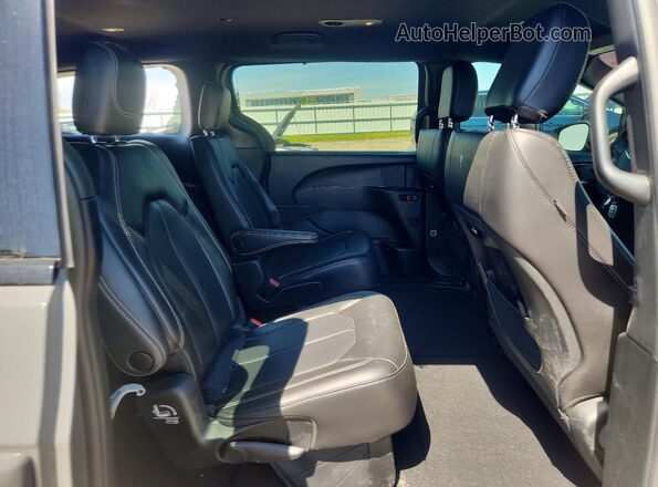2C4RC1BGXPR617288 2023 CHRYSLER PACIFICA Серый Вид задней части салона