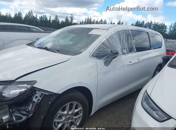2C4RC1CG1SR535053 2025 CHRYSLER VOYAGER White 