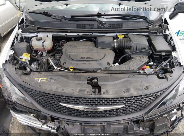 2C4RC1CG1SR535053 2025 CHRYSLER VOYAGER White 