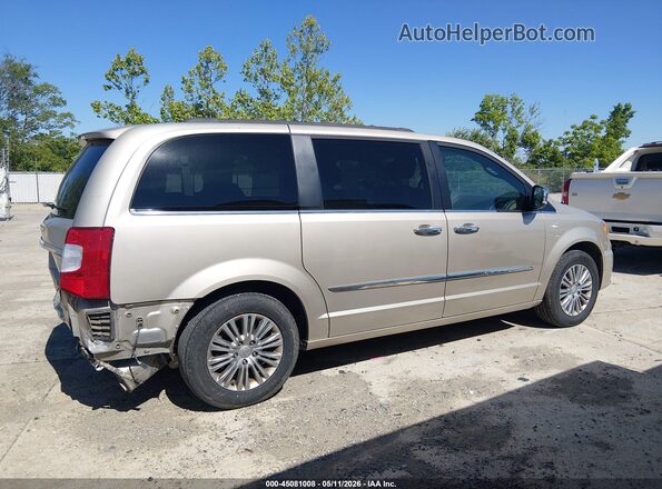 2C4RC1CG2GR283613 2016 CHRYSLER TOWN & COUNTRY Cream Widok wnętrza z tyłu