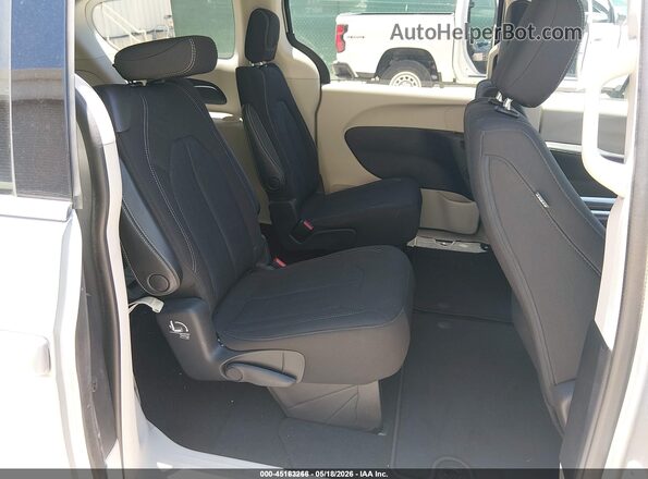 2C4RC1CG2LR249293 2020 CHRYSLER VOYAGER Silver Vista de la etiqueta del VIN