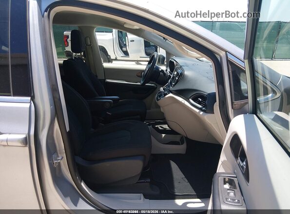 2C4RC1CG2LR249293 2020 CHRYSLER VOYAGER Silver Vista interior delantera