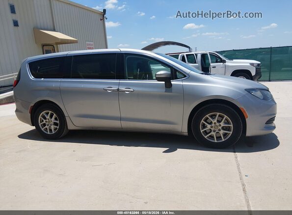 2C4RC1CG2LR249293 2020 CHRYSLER VOYAGER Silver 