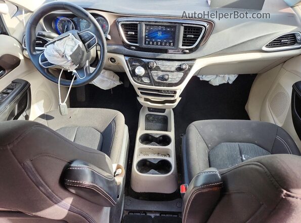 2C4RC1CG2MR555024 2021 CHRYSLER VOYAGER Gray Widok deski rozdzielczej