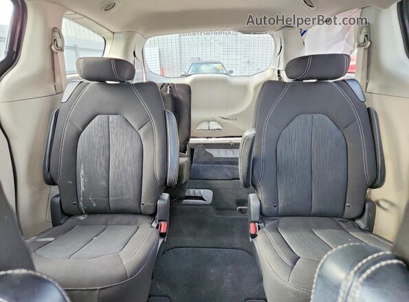 2C4RC1CG2MR555024 2021 CHRYSLER VOYAGER Gray Widok tylnych siedzeń