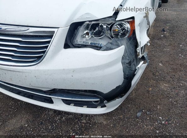 2C4RC1CG4GR132840 2016 CHRYSLER TOWN & COUNTRY Белый Вид спереди
