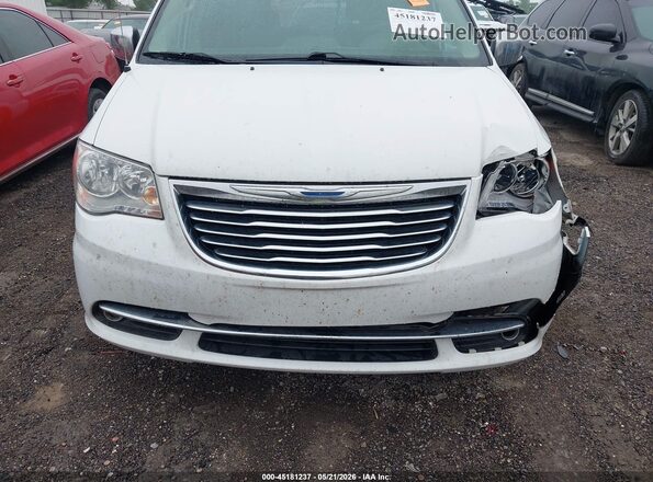 2C4RC1CG4GR132840 2016 CHRYSLER TOWN & COUNTRY Белый Вид щитка приборов