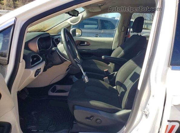 2C4RC1CG4PR525835 2023 CHRYSLER VOYAGER White წინა სალონის ხედი