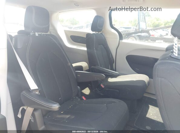 2C4RC1CG5PR515721 2023 CHRYSLER VOYAGER Черный Вид наклейки с VIN-кодом