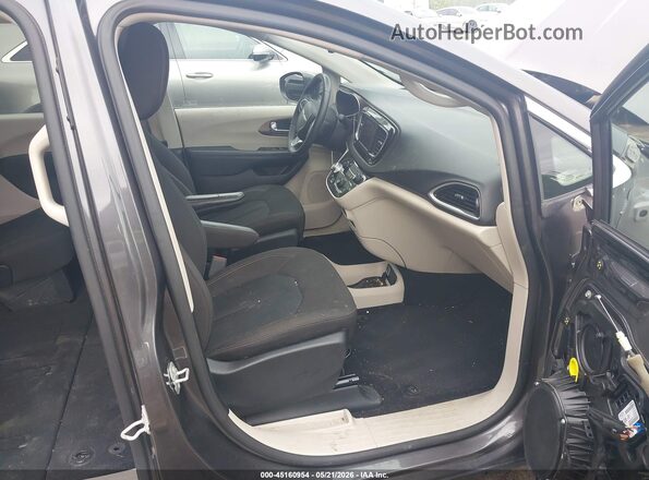 2C4RC1CG6PR610871 2023 CHRYSLER VOYAGER Gray Vista interior delantera