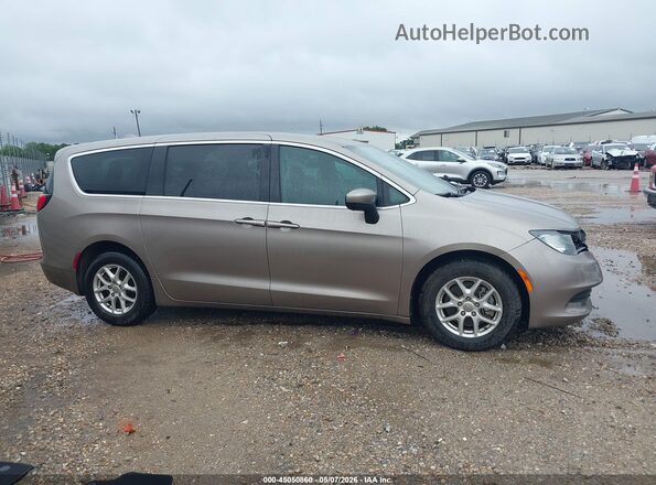 2C4RC1CG7HR622027 2017 CHRYSLER PACIFICA Beige 