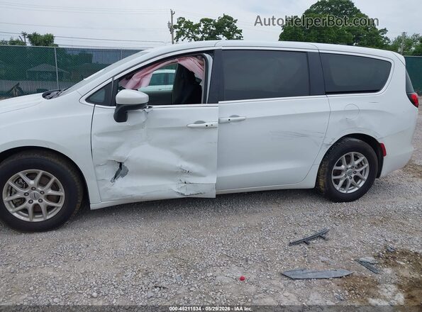 2C4RC1CG7PR606702 2023 CHRYSLER VOYAGER White წინა ხედი