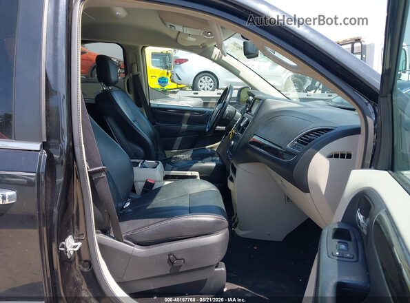 2C4RC1CG8GR247070 2016 CHRYSLER TOWN & COUNTRY Black Вид салону спереду