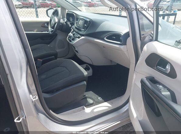2C4RC1CG8HR778528 2017 CHRYSLER PACIFICA Gray წინა სალონის ხედი
