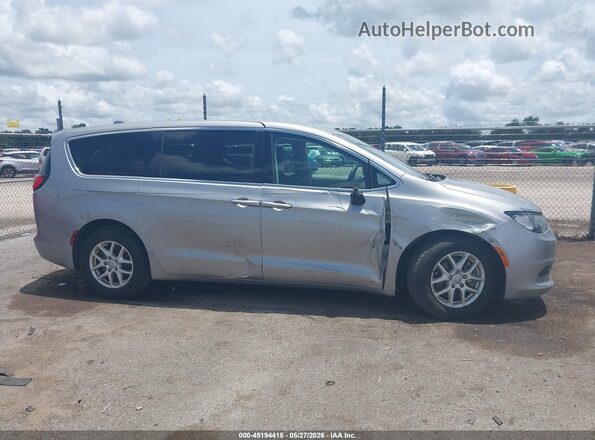2C4RC1CG8HR778528 2017 CHRYSLER PACIFICA Gray უკანა სალონის ხედი