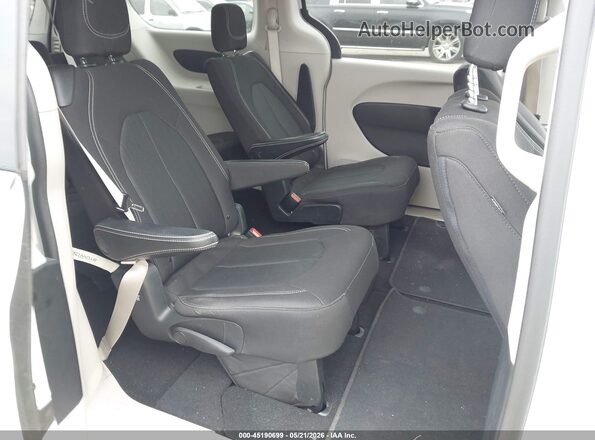 2C4RC1CG8LR176138 2020 CHRYSLER VOYAGER White Вид наклейки з VIN-кодом