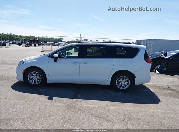 2C4RC1DG0LR260579 2020 CHRYSLER VOYAGER White Панорамний вид салону 360°