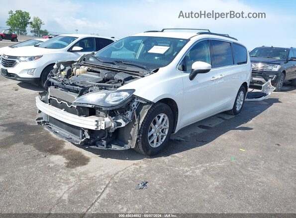 2C4RC1DG2LR151380 2020 CHRYSLER VOYAGER Белый Передняя левая четверть