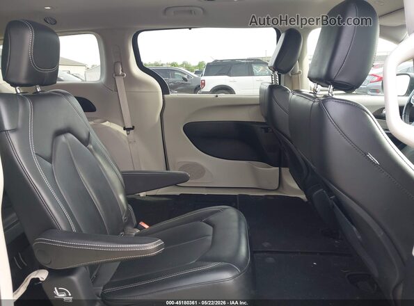 2C4RC1DG2LR216146 2020 CHRYSLER VOYAGER Black Vista de la etiqueta del VIN