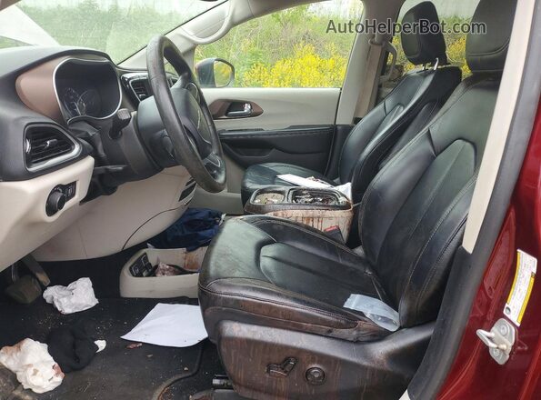 2C4RC1DG2LR264567 2020 CHRYSLER VOYAGER Maroon Front interior view