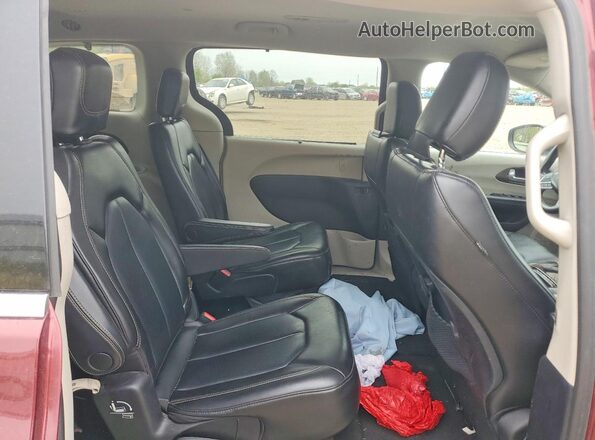2C4RC1DG2LR264567 2020 CHRYSLER VOYAGER Maroon Rear interior view