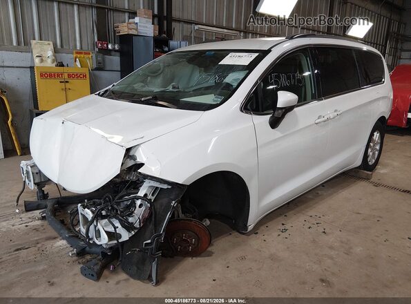 2C4RC1DG2LR265105 2020 CHRYSLER VOYAGER White Передня ліва чверть