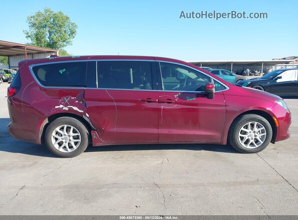 2C4RC1DG3HR609449 2017 CHRYSLER PACIFICA Burgundy Rear interior view