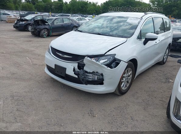 2C4RC1DG3MR542071 2021 CHRYSLER VOYAGER White Front left