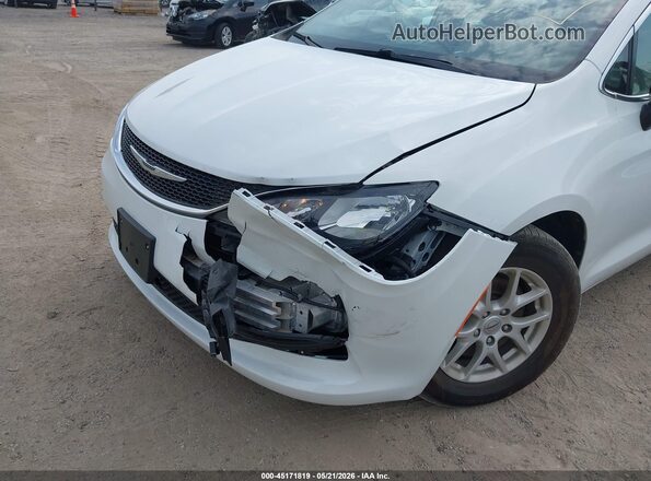 2C4RC1DG3MR542071 2021 CHRYSLER VOYAGER White Front view