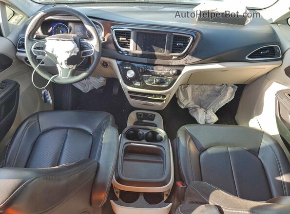 2C4RC1DG4LR171940 2020 CHRYSLER VOYAGER Gray წინა პანელის ხედი
