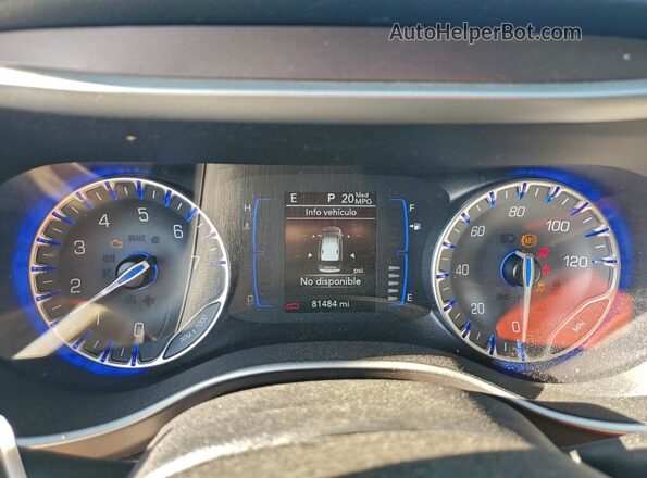 2C4RC1DG4LR171940 2020 CHRYSLER VOYAGER Gray ხელსაწყოთა პანელის ხედი
