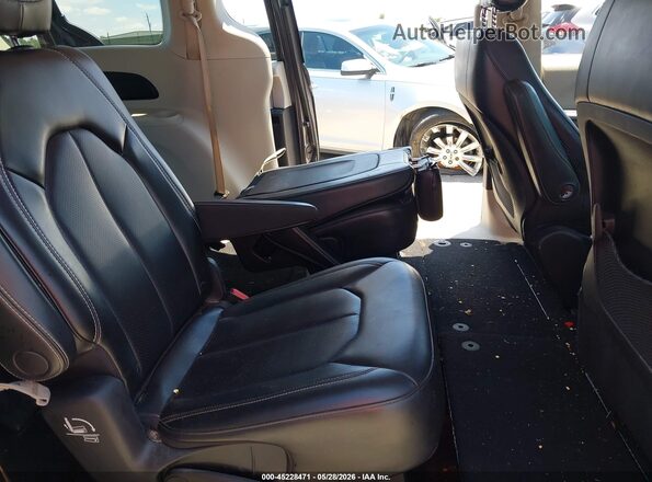 2C4RC1DG5LR176161 2020 CHRYSLER VOYAGER Gray Vista de la etiqueta del VIN