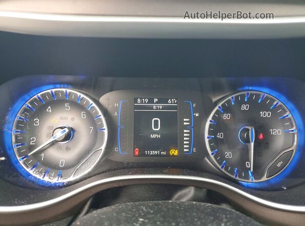 2C4RC1DG6LR148966 2020 CHRYSLER VOYAGER Silver Вид щитка приладів