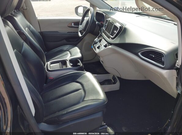 2C4RC1DG6LR151656 2020 CHRYSLER VOYAGER Black 