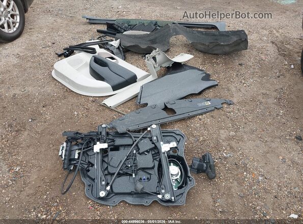 2C4RC1DG6LR151656 2020 CHRYSLER VOYAGER Black 