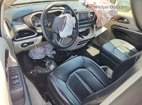 2C4RC1DG9LR182268 2020 CHRYSLER VOYAGER White 