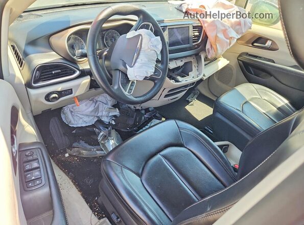 2C4RC1DG9LR182268 2020 CHRYSLER VOYAGER White Առջևի վահանակի տեսք