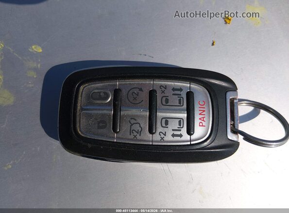 2C4RC1EG1HR622182 2017 CHRYSLER PACIFICA Beige Widok deski rozdzielczej