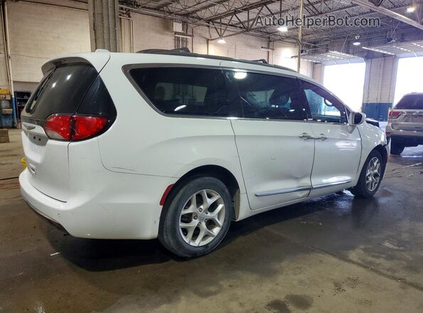 2C4RC1EG1HR660169 2017 CHRYSLER PACIFICA White უკანა მარჯვენა
