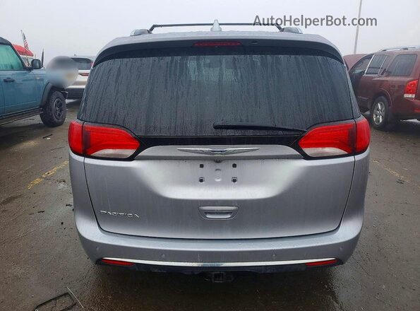 2C4RC1EG2HR846805 2017 CHRYSLER PACIFICA Silver 