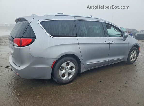 2C4RC1EG2HR846805 2017 CHRYSLER PACIFICA Silver 