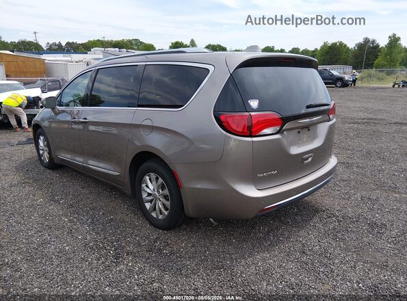 2C4RC1EG3JR144126 2018 CHRYSLER PACIFICA Brown Հետևի ձախ