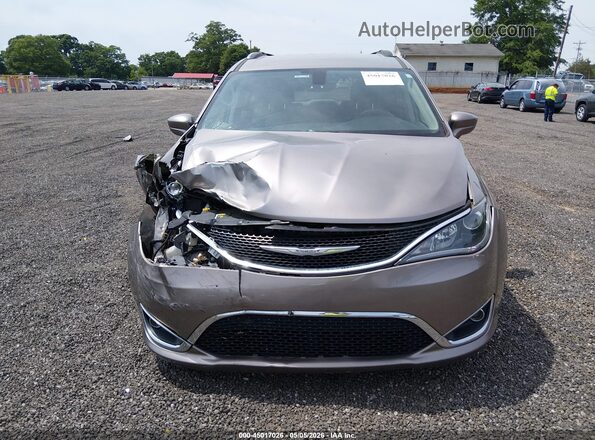 2C4RC1EG3JR144126 2018 CHRYSLER PACIFICA Brown Սարքավորումների վահանակի տեսք