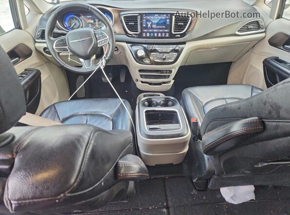 2C4RC1EG5JR228495 2018 CHRYSLER PACIFICA Black 