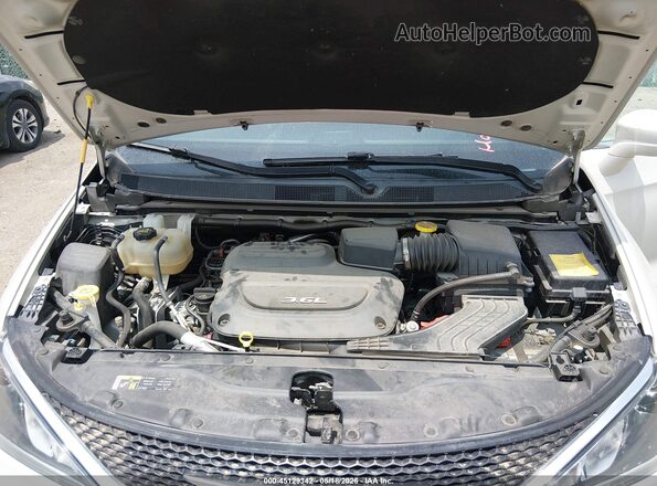 2C4RC1EG6HR628172 2017 CHRYSLER PACIFICA White 