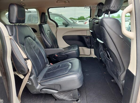 2C4RC1EG6JR193224 2018 CHRYSLER PACIFICA Gray 