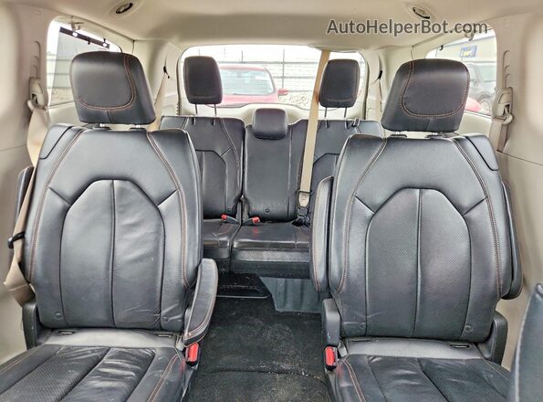 2C4RC1EG6JR193224 2018 CHRYSLER PACIFICA Gray 