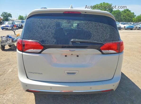 2C4RC1EG7HR759515 2017 CHRYSLER PACIFICA Cream 