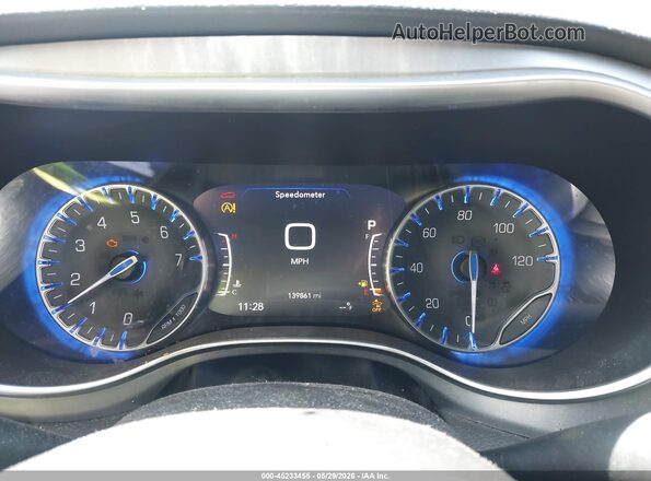 2C4RC1EG7KR540237 2019 CHRYSLER PACIFICA Red Vista de los asientos traseros