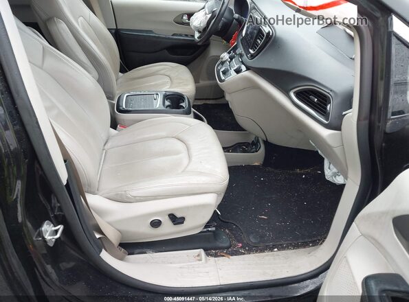 2C4RC1EG7LR269956 2020 CHRYSLER PACIFICA Black Вид салону спереду
